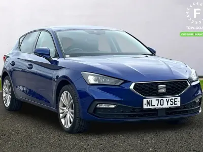 Used Seat Leon SE Dynamic 130 HP (95 kW) 2020 Blue Hatchback