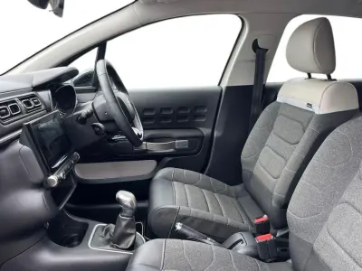 Used Citroën C3 PureTech 83 HP (61 kW) 2022 Soft sand Hatchback