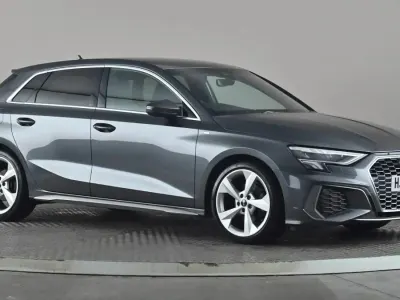 Używany Audi A3 S-Line 150 KM (110 kW) 2022 Szary Sedan/Limuzyna