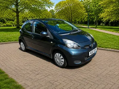 Used Toyota Aygo 2012 Green Hatchback