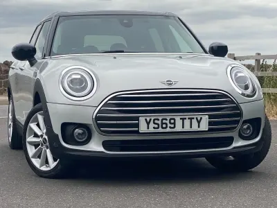 Used Mini Cooper Clubman Classic 2019 White silver Estate