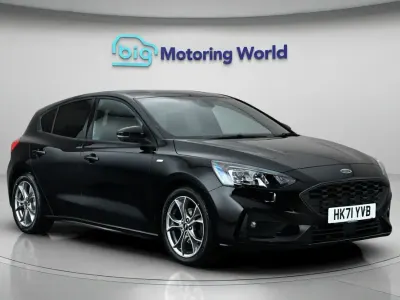 Used Ford Focus ST-Line 120 HP (88 kW) 2021 Black Hatchback