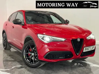Begagnad Alfa Romeo Stelvio 280 HK (205 kW) 2017 Röd SUV