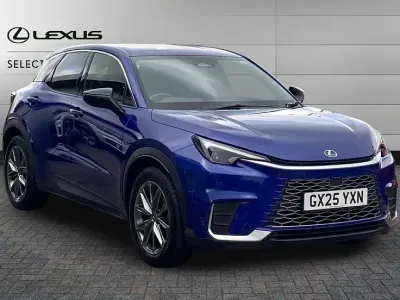 Used Lexus LBX 136 HP (100 kW) 2025 Blue SUV