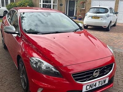 Used Volvo V40 R-Design 2014 Red Hatchback