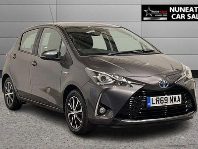 Used Toyota Yaris Hybrid 100 HP (73 kW) 2019