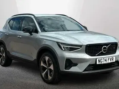 Usado Volvo XC40 Plus 194 HP (142 kW) 2025 SUV