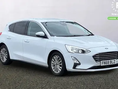 Used Ford Focus Titanium 125 HP (91 kW) 2018 White Hatchback