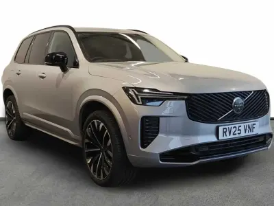 Used Volvo XC90 Ultra 455 HP (334 kW) 2025 Silver SUV