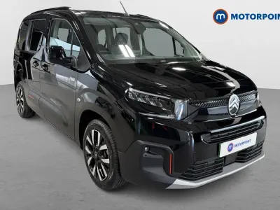 Begagnad Citroën e-Berlingo 100 kW (136 HK) 2025 Svart Minibuss