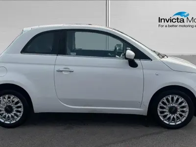 Usado Fiat 500 70 HP (51 kW) 2023 Branco Citadino