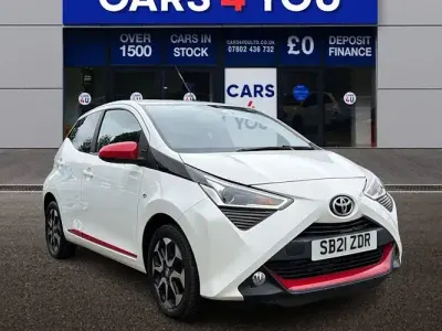 Used Toyota Aygo Trend 72 HP (52 kW) 2021 White Hatchback
