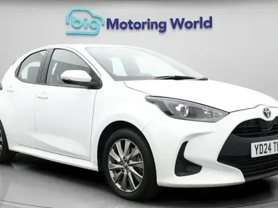 Used Toyota Yaris 116 HP (85 kW) 2024 White Hatchback