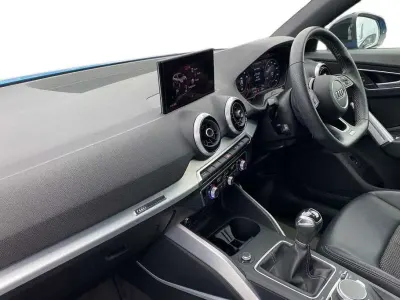 Used Audi Q2 Black Edition 108 HP (79 kW) 2021 Blue SUV