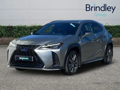 Usado Lexus UX Sport Line 181 HP (133 kW) 2020 Cinzento SUV