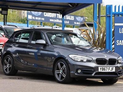 Begagnad BMW 118 Sport Line 2017 Grå Halvkombi