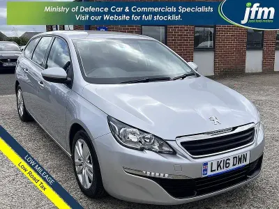 Used Peugeot 308 SW Active 98 HP (72 kW) 2016 Silver met Estate