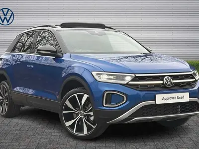 Used VW T-Roc Design 115 HP (84 kW) 2026 Ravenna blue metallic SUV
