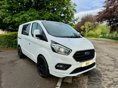 Used Ford Transit Custom Limited 130 HP (95 kW) 2021 White Van