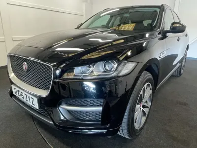 Używany Jaguar F-Pace R-Sport 180 KM (132 kW) 2018 Czarny SUV