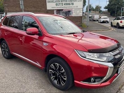 Mitsubishi Outlander P-HEV