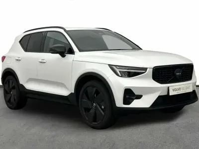 Used Volvo XC40 Plus 161 HP (118 kW) 2026 White SUV