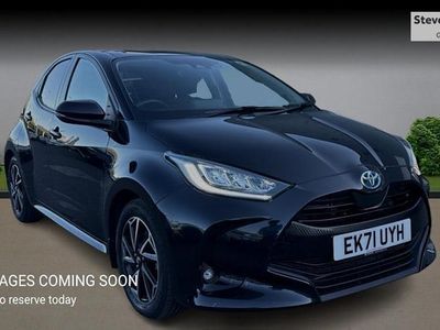 Begagnad Toyota Yaris Hybrid Design 116 HK (85 kW) 2026 Halvkombi