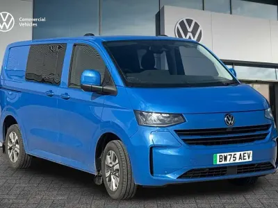 Nouă VW Transporter Pro 160 kW (218 CP) 2025 Albastru Van