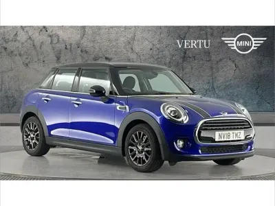 Used Mini Cooper 134 HP (98 kW) 2018 Blue Hatchback