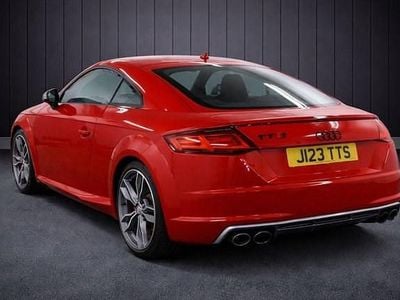 Used Audi TT Design 310 HP (228 kW) 2015 Red Coupe