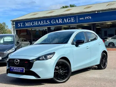 Begagnad Mazda 2 Homura-Line 2023 Blå Halvkombi
