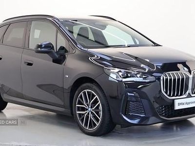 Begagnad BMW 225 M Sport 2025 Svart Halvkombi