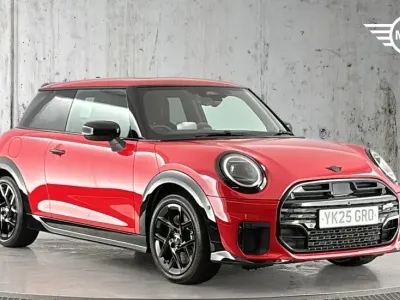 Used Mini Cooper S Hatch 201 HP (147 kW) 2025 Red Hatchback