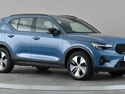 Used Volvo XC40 Plus 211 HP (155 kW) 2023 Blue SUV