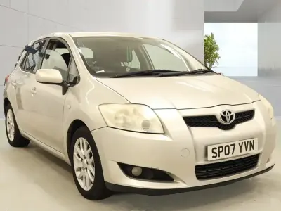 Used Toyota Auris T3 90 HP (66 kW) 2007 Silver Hatchback