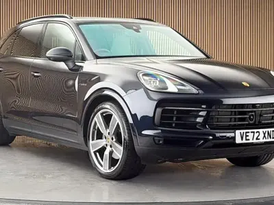 Used Porsche Cayenne Platinum Edition 462 HP (339 kW) 2022 SUV