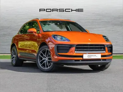 Used Porsche Macan 261 HP (191 kW) 2023 Orange SUV