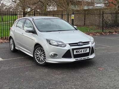 Used Ford Focus Zetec 115 HP (84 kW) 2014 Silver Hatchback