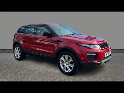 Used Land Rover Range Rover evoque SE 150 HP (110 kW) 2018 Red Estate