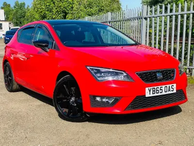 Usado Seat Leon FR 125 HP (91 kW) 2015 Vermelho Citadino