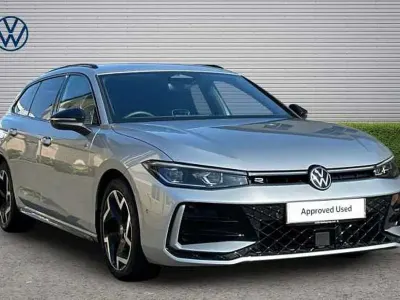 Used VW Passat 150 HP (110 kW) 2025 Estate