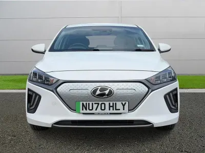 Begagnad Hyundai Ioniq 2021 Halvkombi