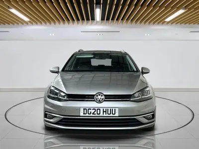 Używany VW Golf VII GT 150 KM (110 kW) 2020 Srebrny Kombi