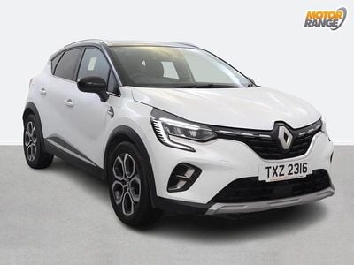 White/black Used 2023 Renault Captur Techno SUV | £16,195 (Fair price)