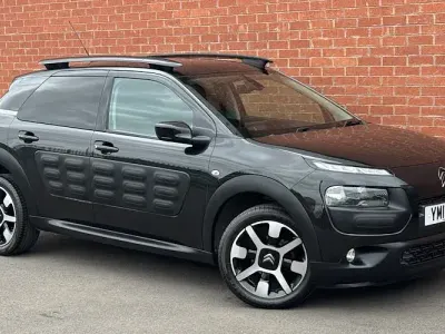 Used Citroën C4 Flair 82 HP (60 kW) 2017 Black SUV