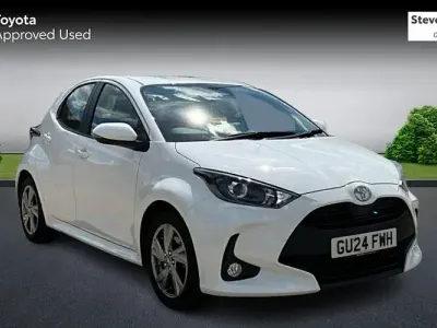 Used Toyota Yaris 116 HP (85 kW) 2024 White Hatchback