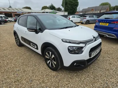 Used Citroën C3 PureTech 83 HP (61 kW) 2024 White Hatchback