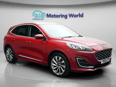 Used Ford Kuga Vignale 225 HP (165 kW) 2021 Red SUV