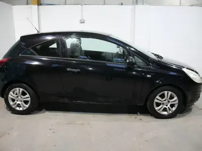 Used Vauxhall Corsa Active 59 HP (43 kW) 2009 Black Hatchback