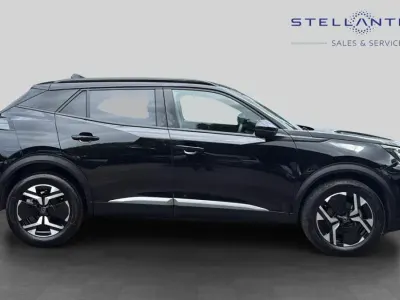 Usado Peugeot 2008 Allure 129 HP (94 kW) 2024 Preto SUV